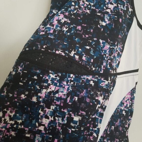 Tail Racerback Abstract Print Mesh Front Tank Top - Picture 5 of 11